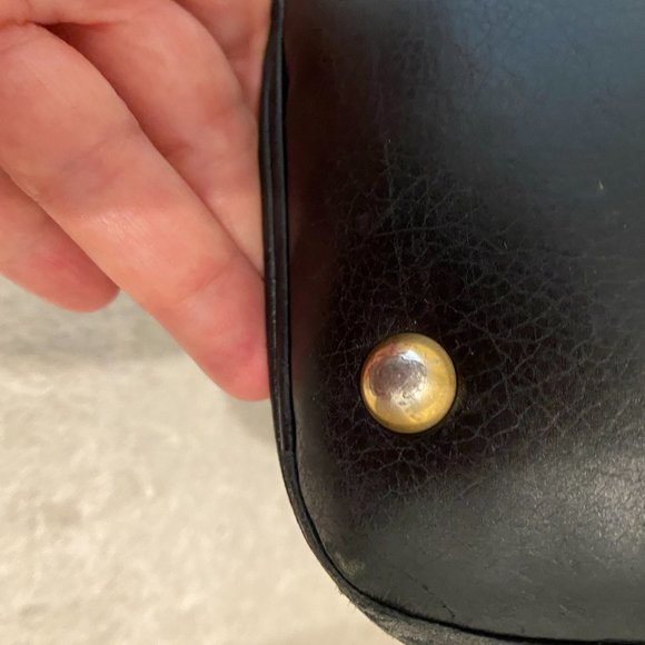 YSL YVES SAINT LAURENT MUSE --BLACK/GOLD HARDWARE - Picture 10 of 12